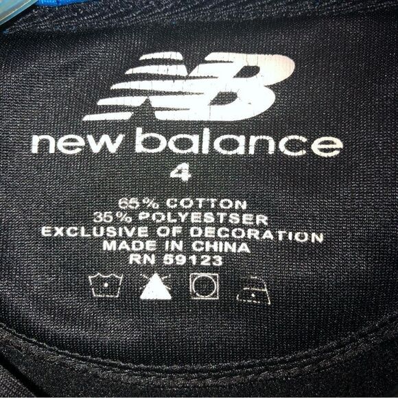 New Balance Black and Blue Logo Hoodie Boys Size 4 - Picture 5 of 5